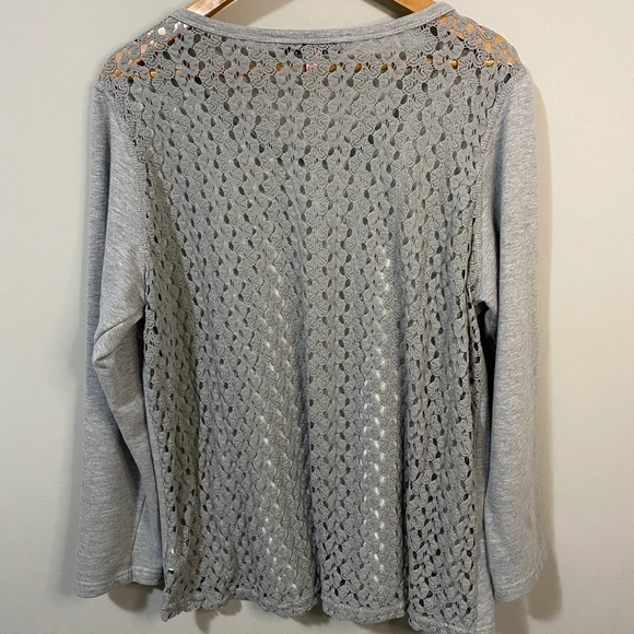 Triple Five Soul Crochet Back Long Sleeve Gray Sweatshirt Top Women's Size 2X - Picture 4 of 9